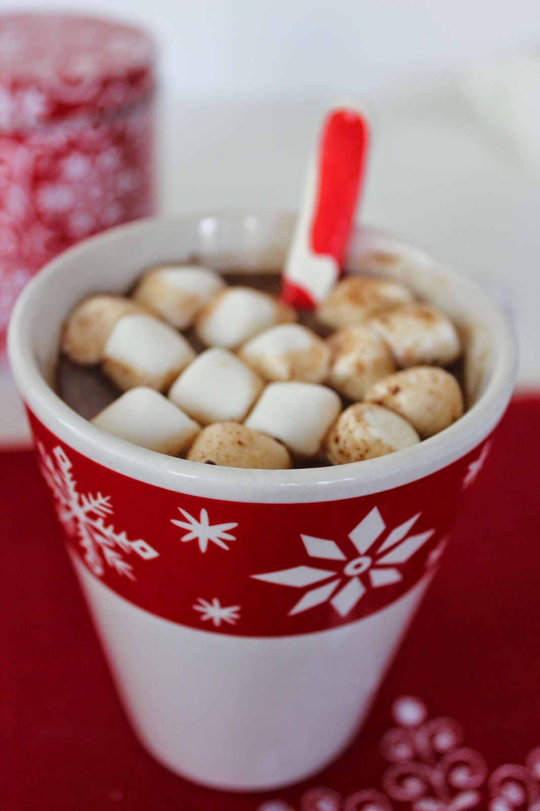 Crock Pot Hot Cocoa Recipe! Try this Easy and Delicious Hot Chocolate