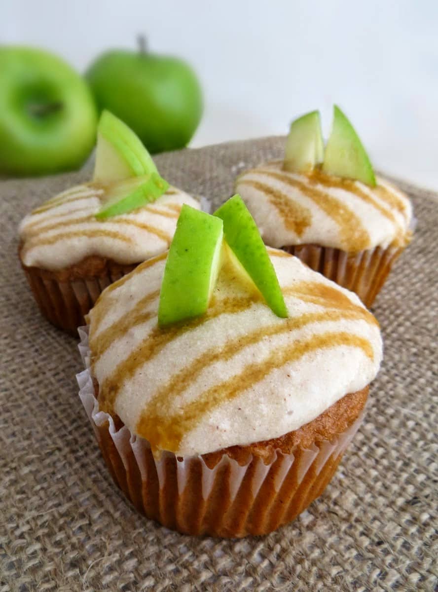 Simple and Delicious Caramel Apple Cupcakes Recipe