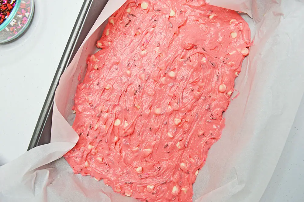 quick and easy pink cake bars