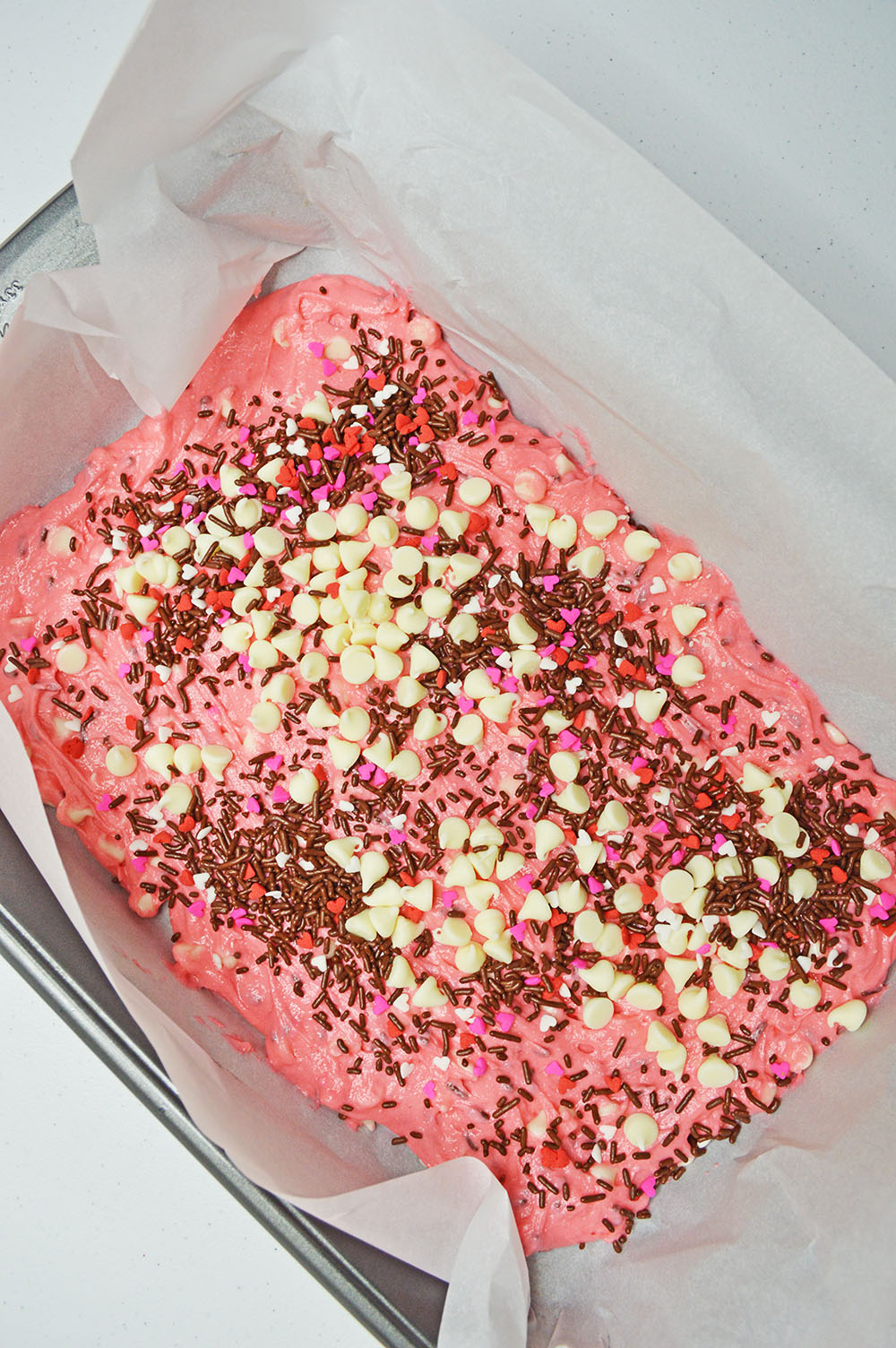 Quick and Easy Pink Valentine’s Day Cake Bars Recipe