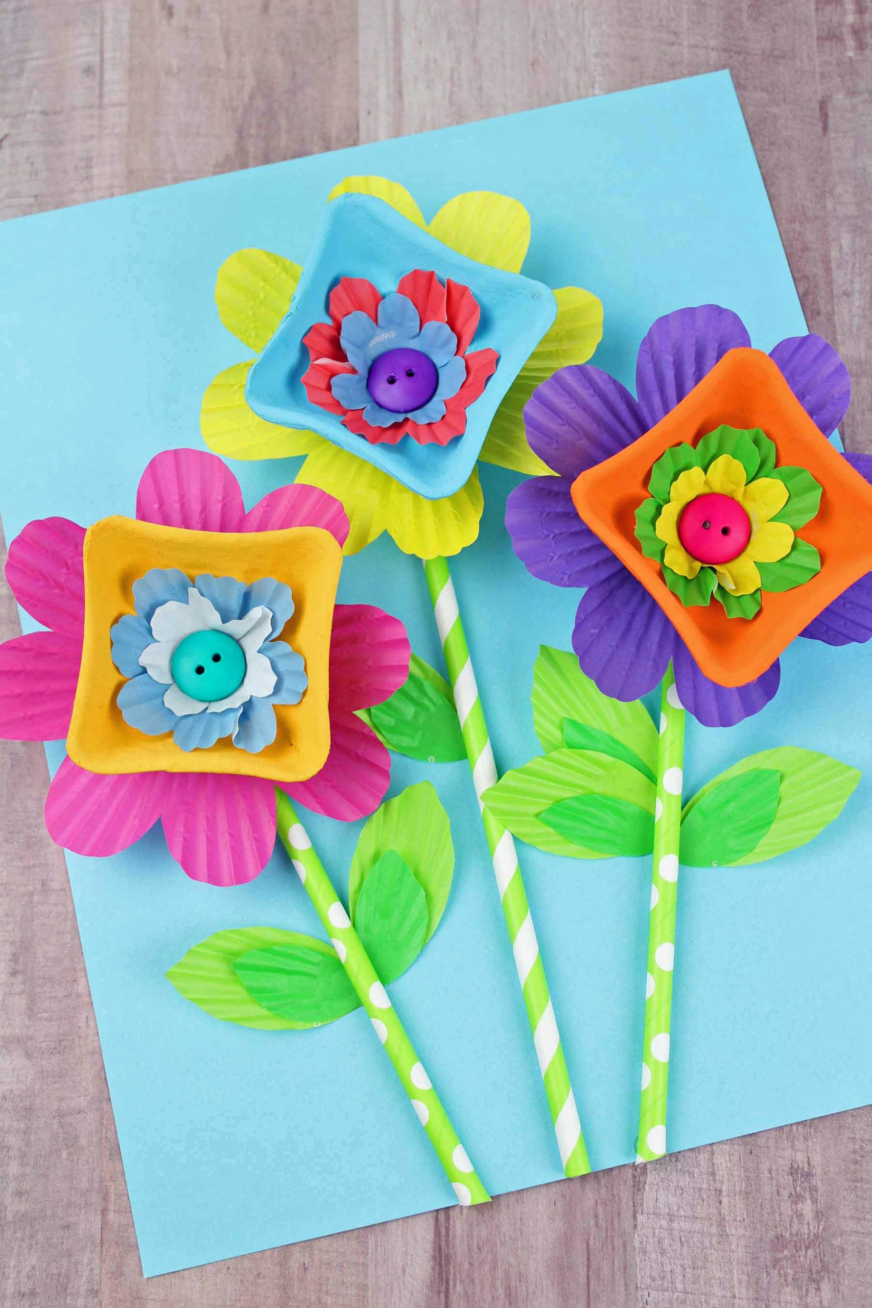 Easy Mothers Day Crafts – Drink Carrier Flowers