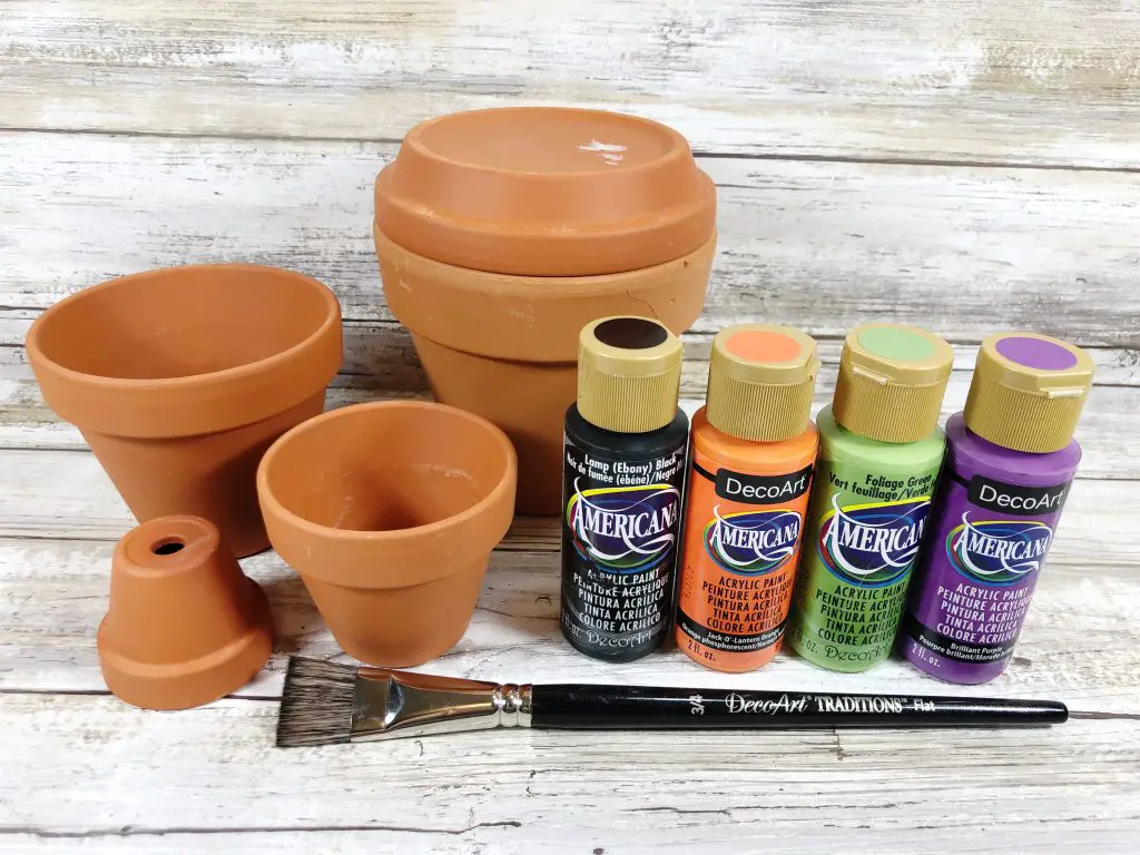 What you need to make halloween clay pots