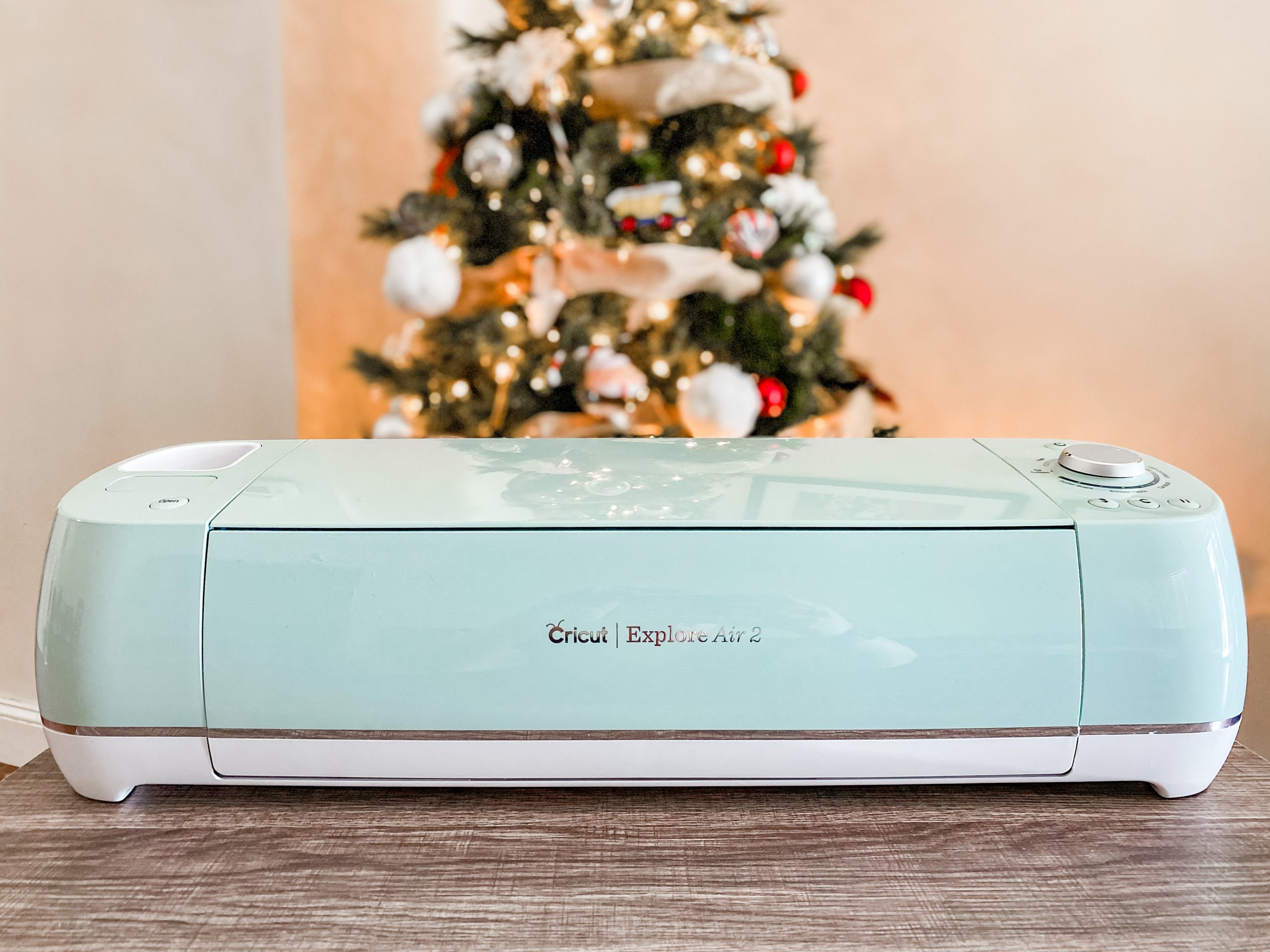 The Ultimate Cricut Holiday Gift Guide for Every Crafter on Your List