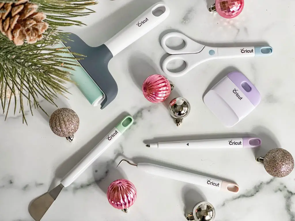 The Ultimate Cricut Holiday Gift Guide for Every Crafter on Your List