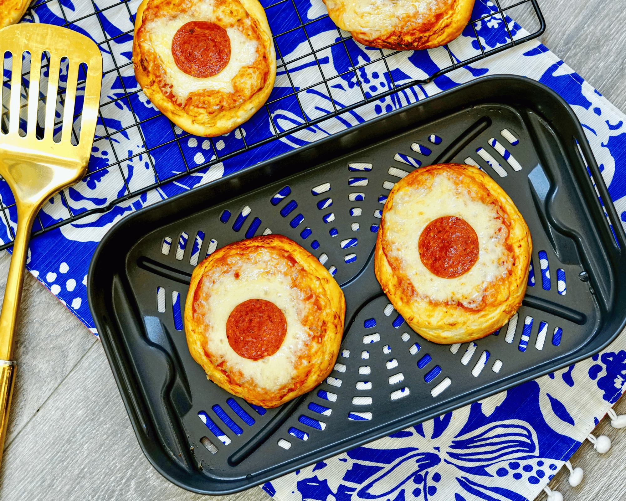 Air Fryer Biscuit Pepperoni Pizza Recipe
