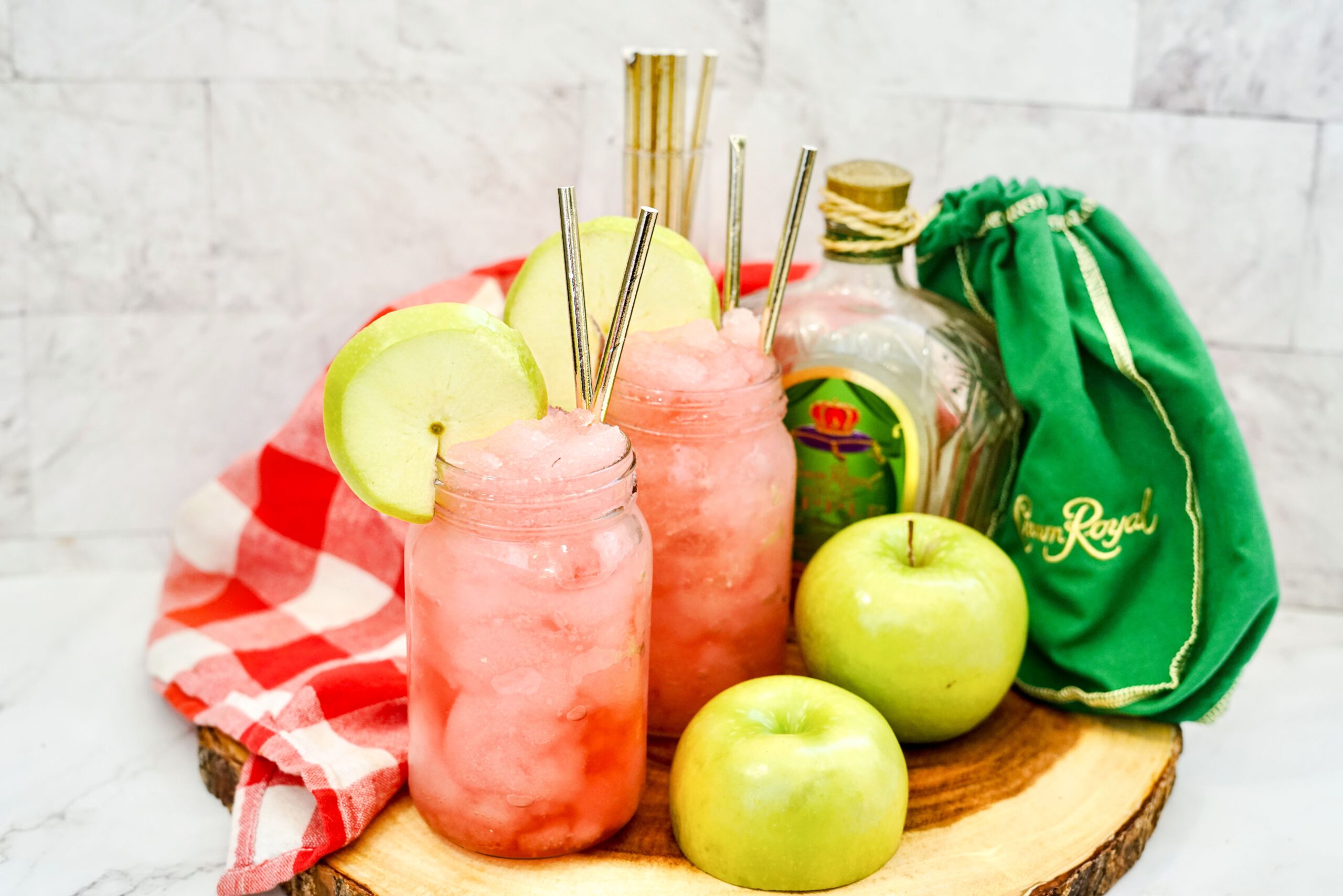 Crown Apple Slush Recipe: A Refreshing Twist on a Classic Cocktail