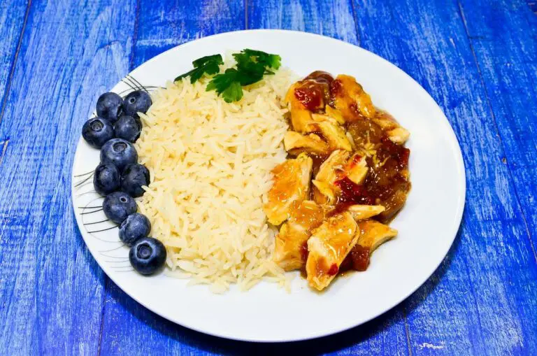 10 Easy & Delicious Recipes For Chicken & Rice Lovers