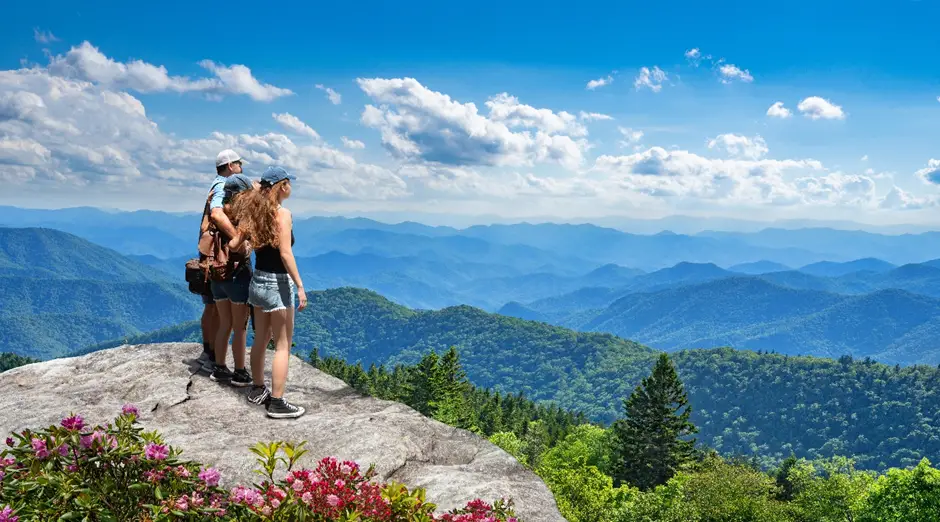 For Outdoors Lovers: 10 Activities To Try In The Smoky Mountains